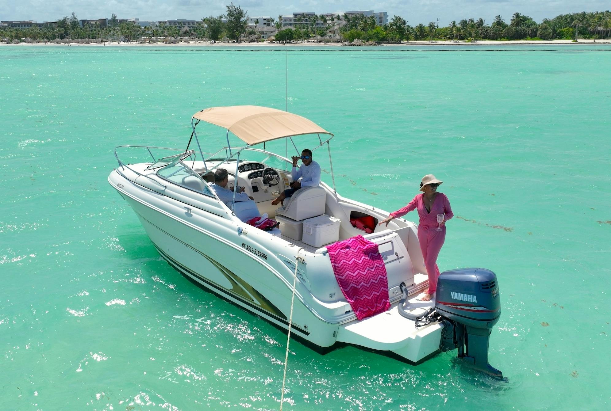 Private Sea Ray yacht trip from Cap Cana Marina