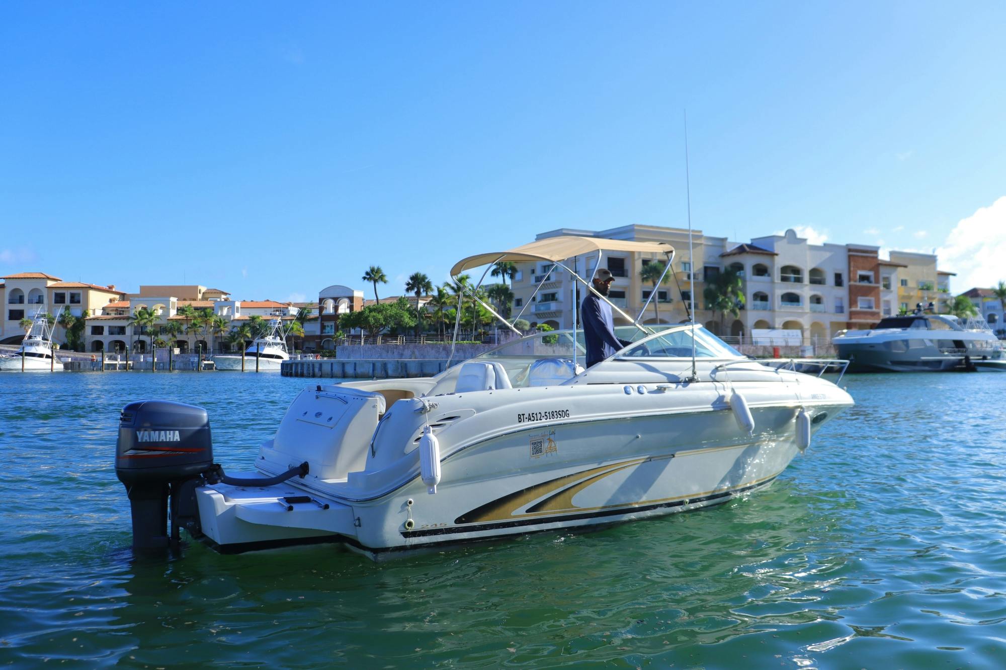 Private Sea Ray yacht trip from Cap Cana Marina