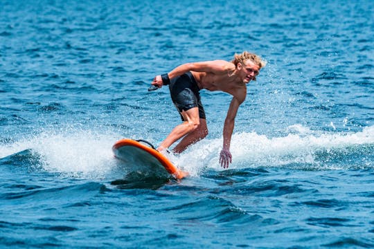 Electric surf jetboarding experience on Lake Biscarrosse