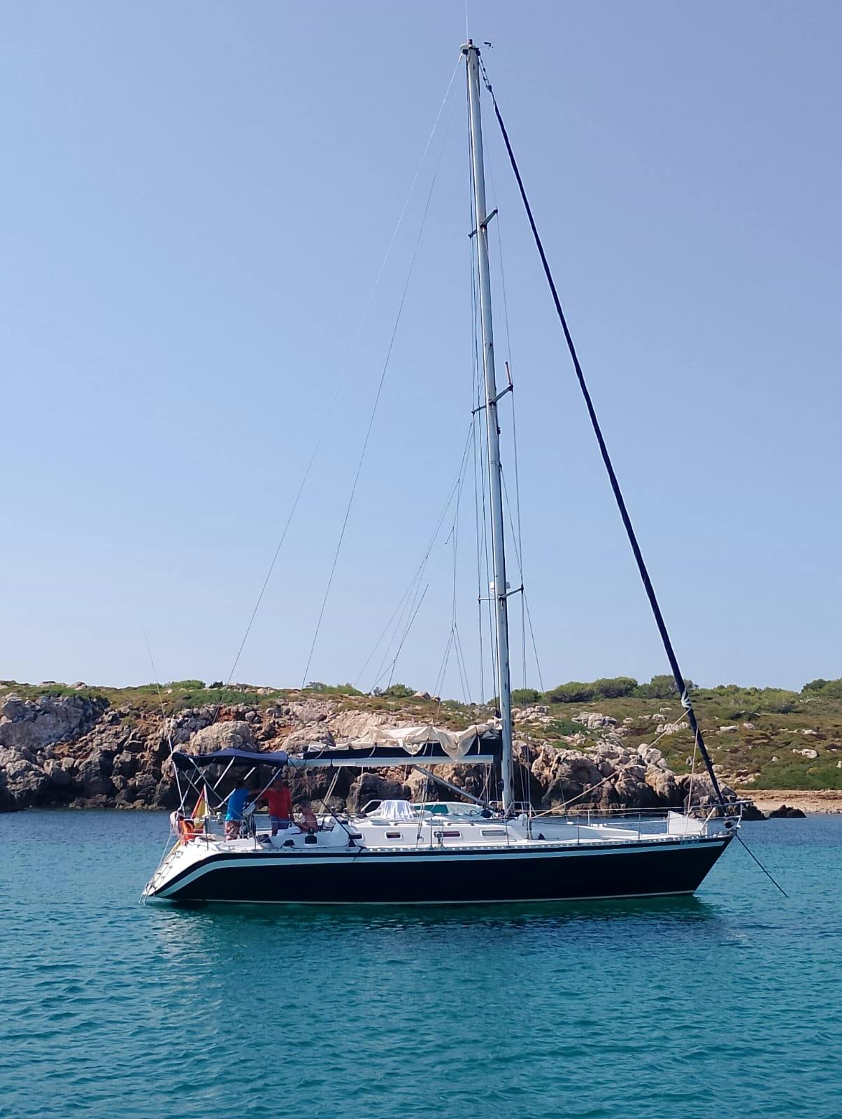 Menorca Northern Marine Reserve Full-Day Sailing Cruise with Lunch