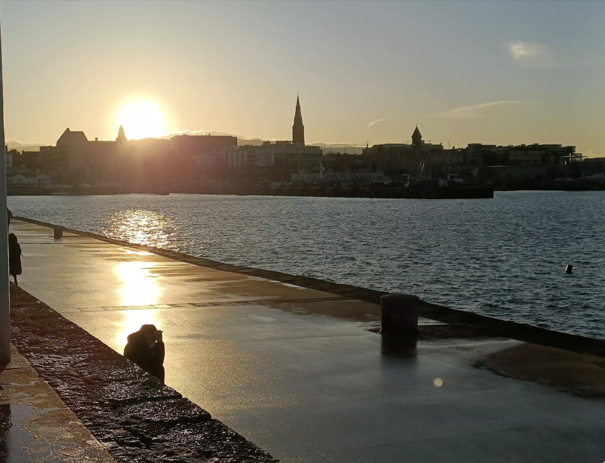 Dún Laoghaire audiotour met havengeschiedenis en uitzicht op de kust
