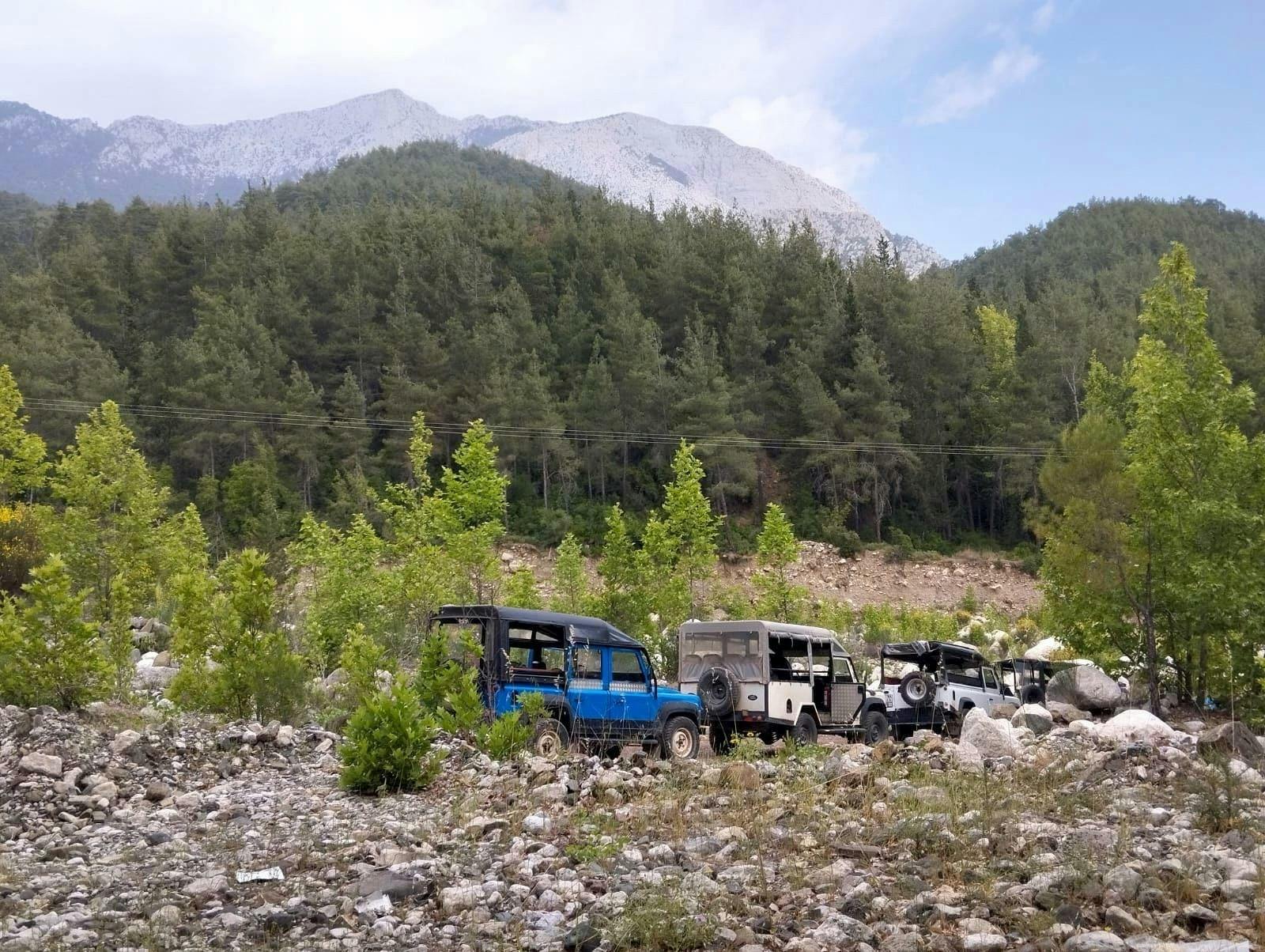 Afternoon 4x4 tour of Olympos & Yanartaş from Kemer