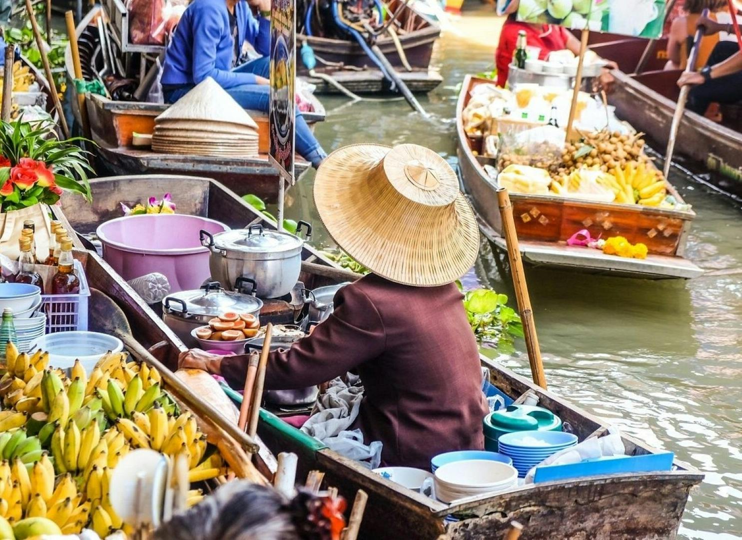 Private shore excursion of Amphawa floating market from Laem Chabang