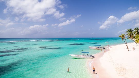 Private Saona Island Tour mit Cotubanama National Park