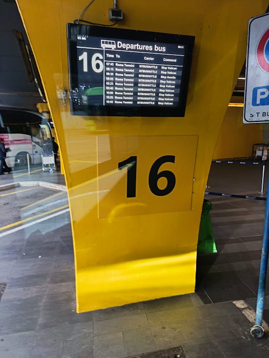 Transfer between Rome city center and Fiumicino Airport