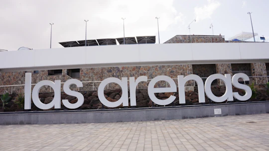 Las Palmas tour with free time in Vegueta and shopping