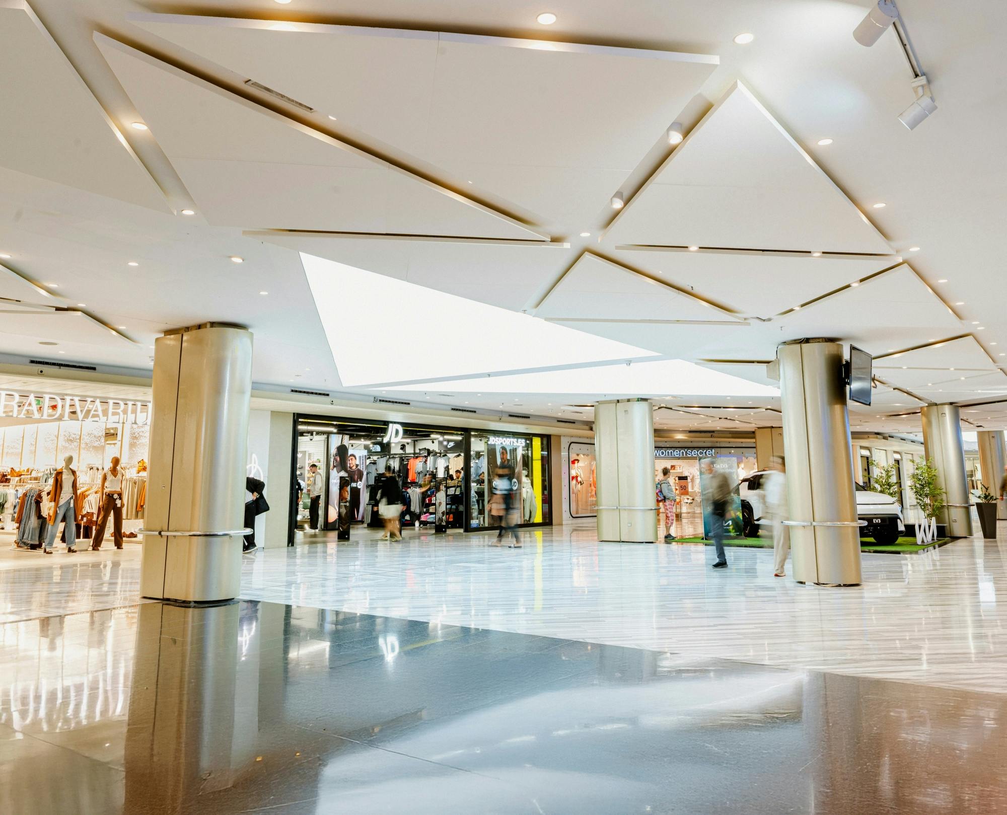 Las Palmas tour with free time in Vegueta and shopping