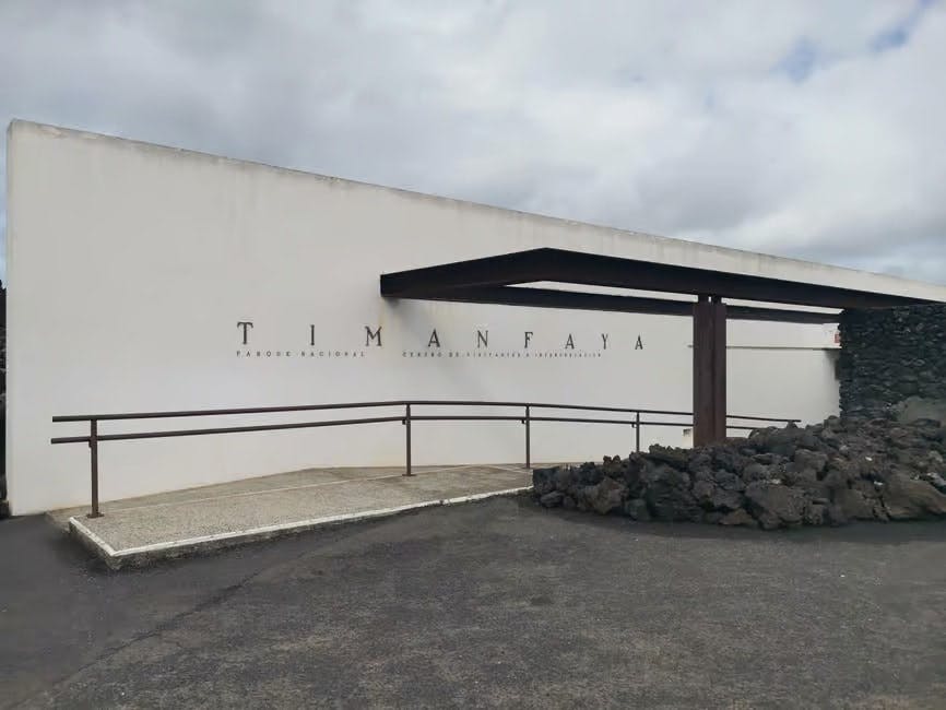 4x4 southern Lanzarote tour with winery visit