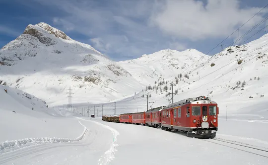 Glacier Express ride from Chur to Andermatt with private pick-up