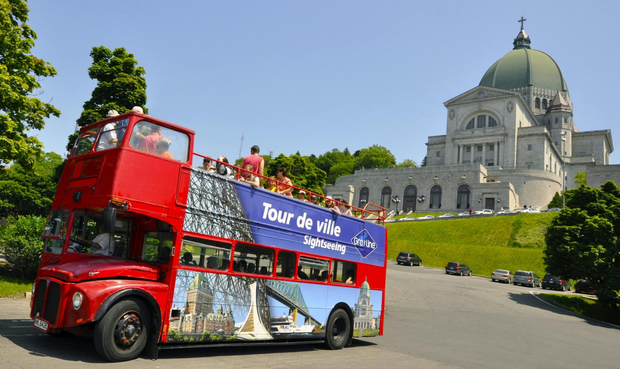 Montreal guided river cruise with hop-on hop-off bus