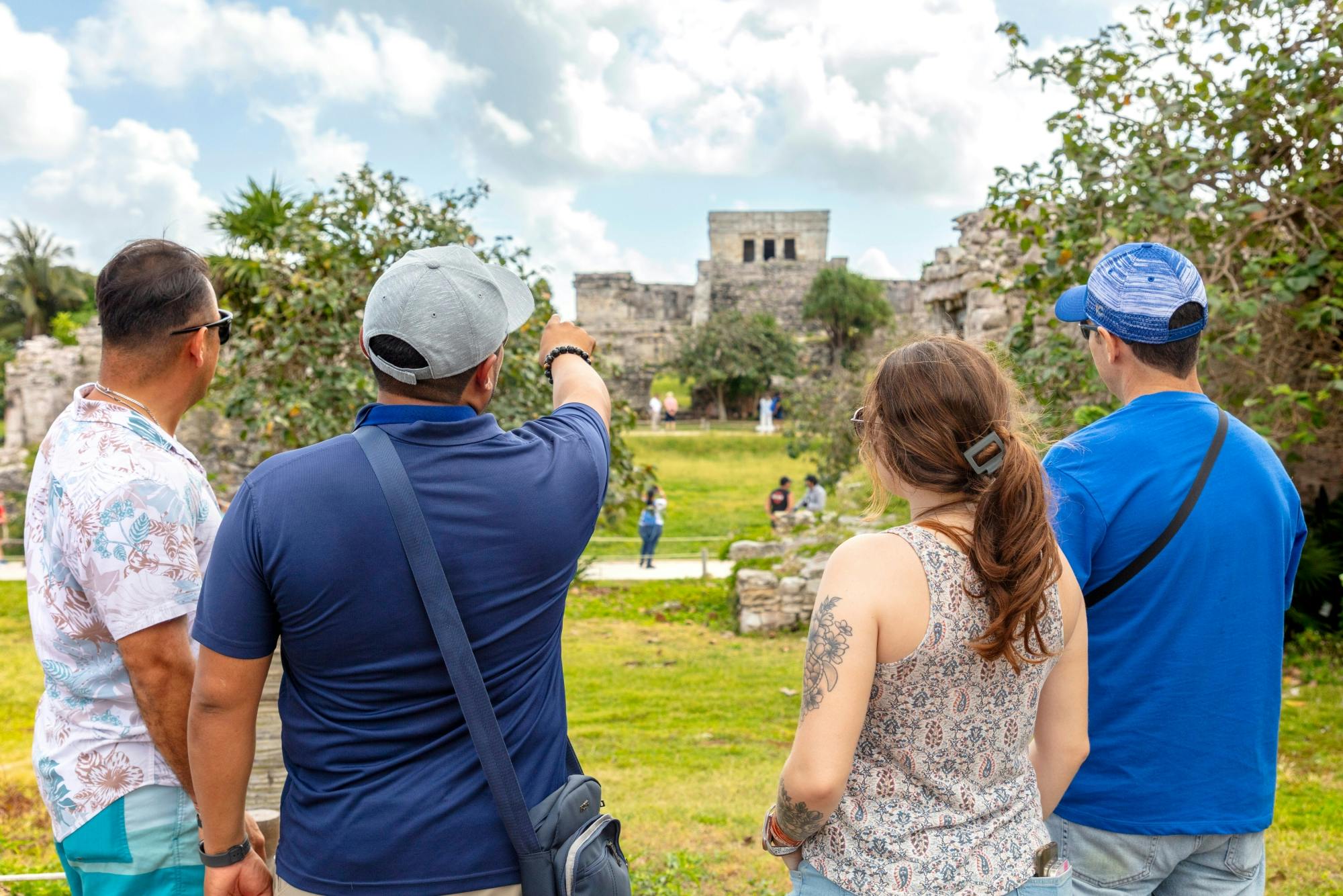 Excursión combinada a Tulum, cenote, tortuga y club de playa