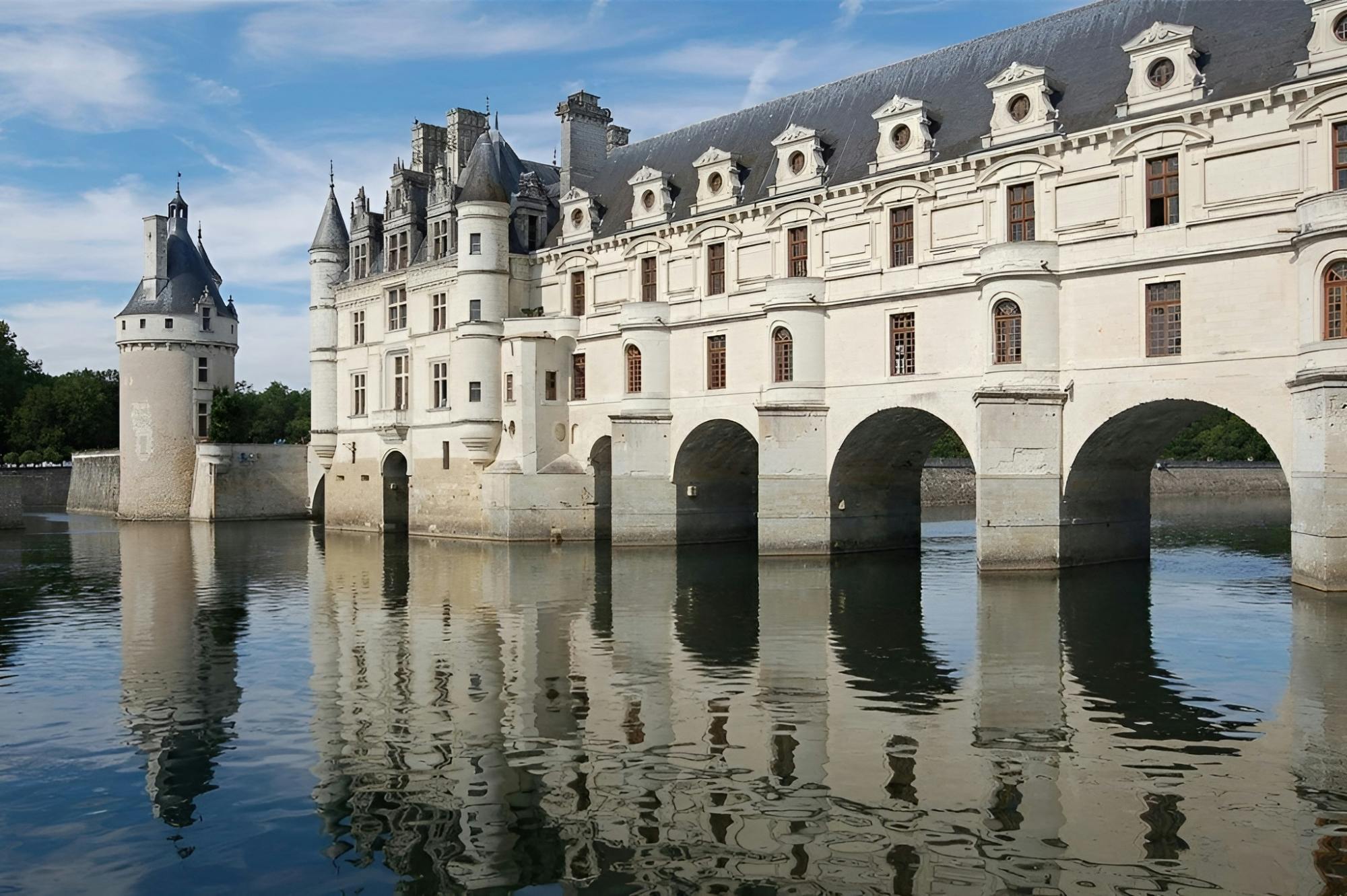 Castillos del Loira con Chambord y Chenonceau desde París