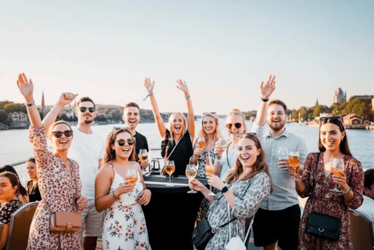 Stockholm archipelago guided cruise with craft beer