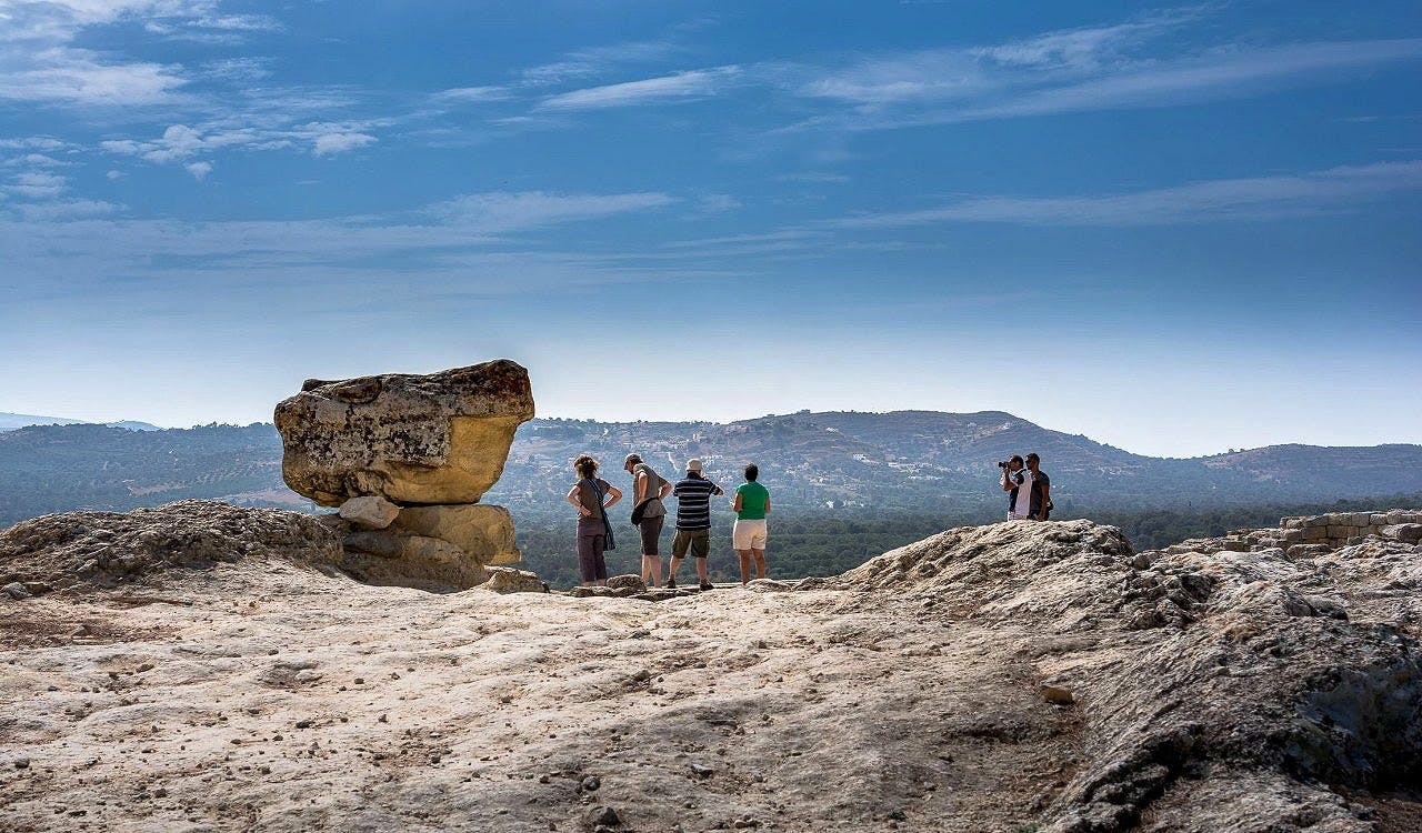 VIP tour of ancient palaces, Minoan wine routes and Matala Beach