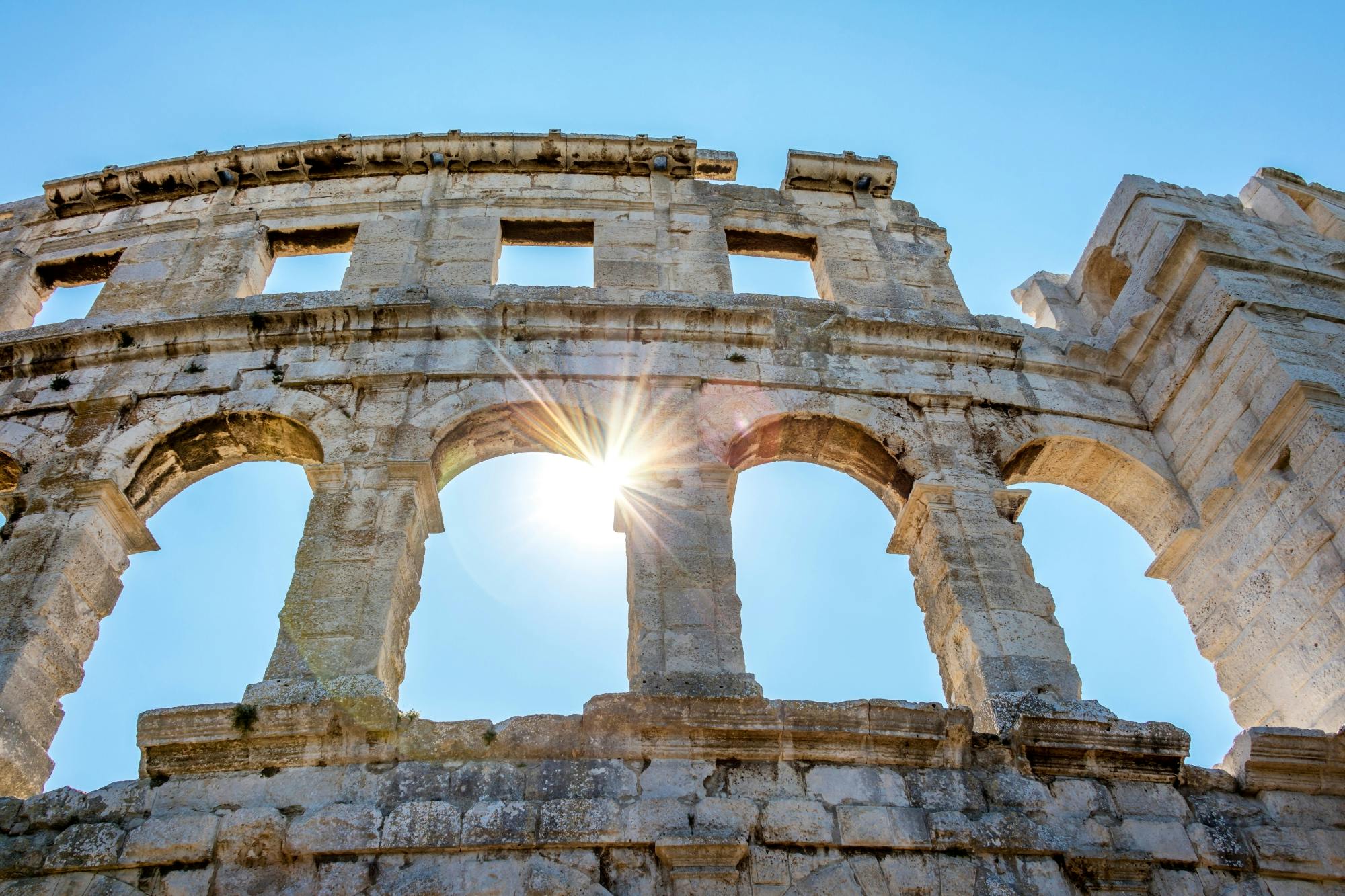 Wycieczka po starożytnej Istrii z Rovinji obejmująca Pulę i lunch