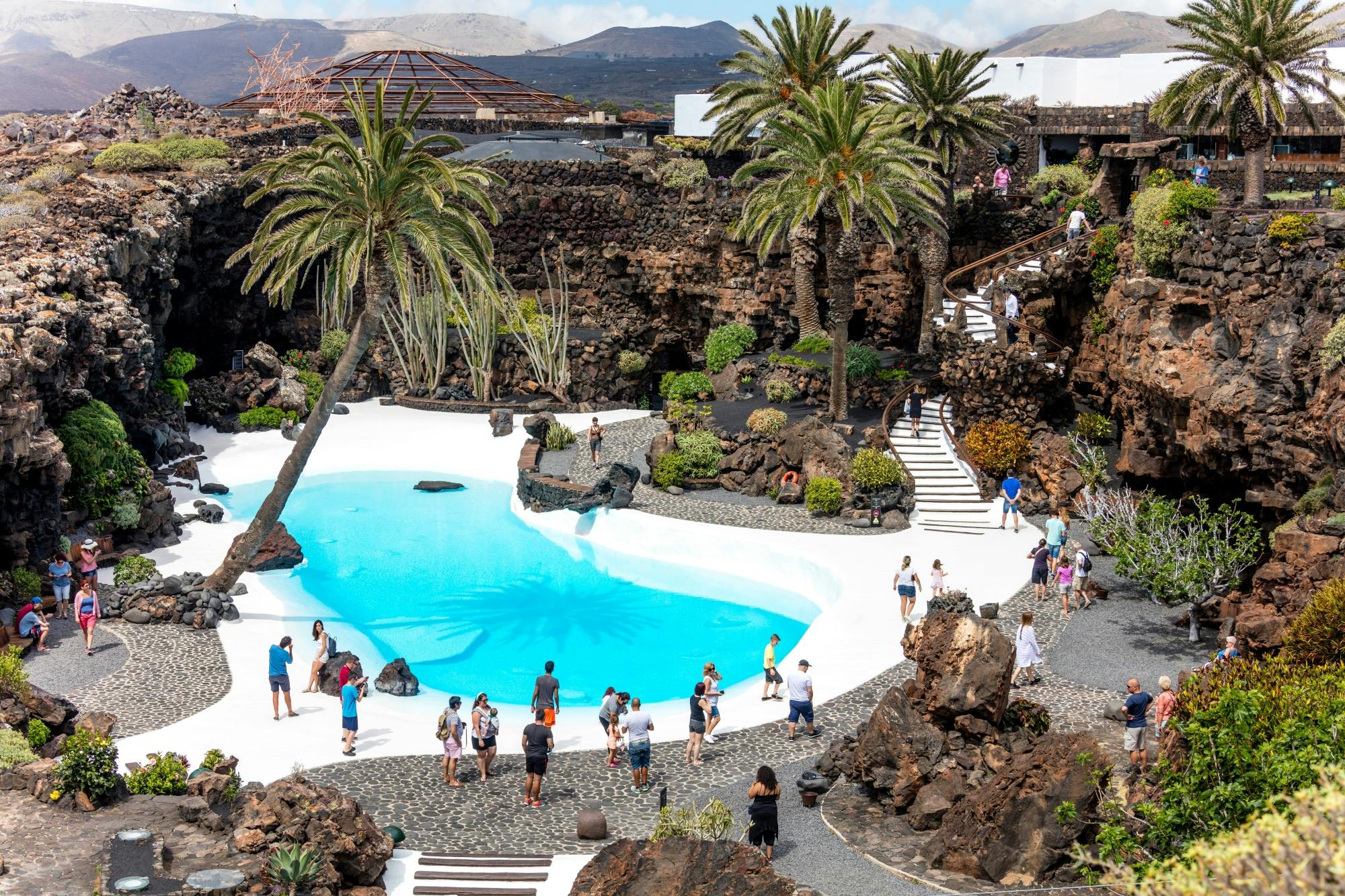 Northern Lanzarote tour with Green Caves and Jameos del Agua