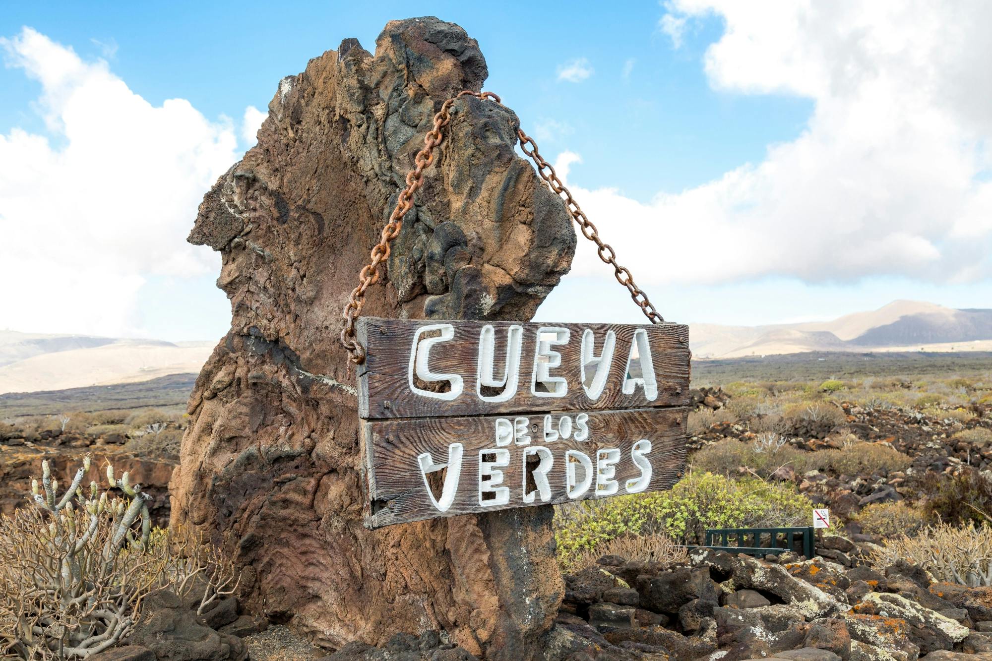 Northern Lanzarote tour with Green Caves and Jameos del Agua