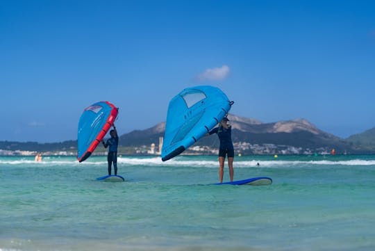 Sessione di wingsurf per principianti a Maiorca
