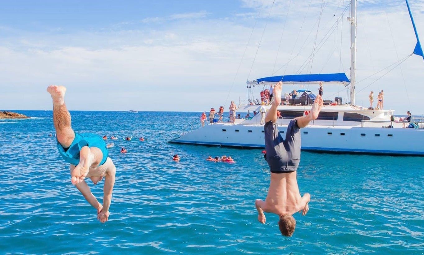 Los Cabos sailing and snorkel tour with glass factory visit