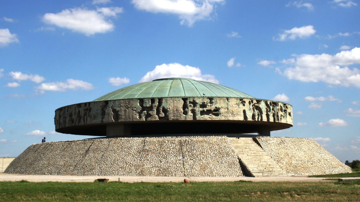 Privétour door het herdenkingsmonument van het concentratiekamp Majdanek