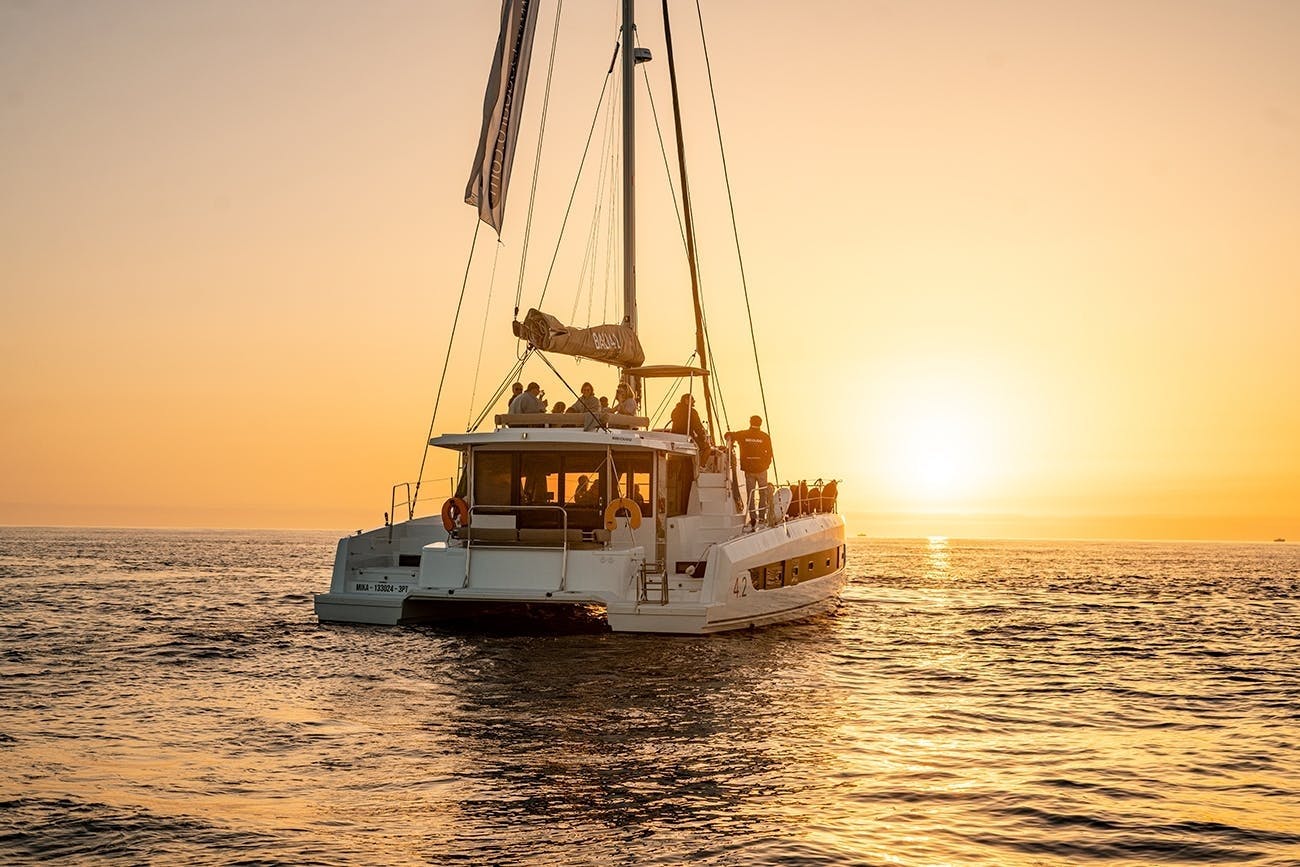 Porto Douro river cruise with Port wine at sunset