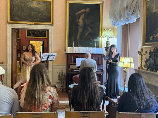 Visita guiada aos aposentos secretos de Doria Pamphilj e concerto de ópera