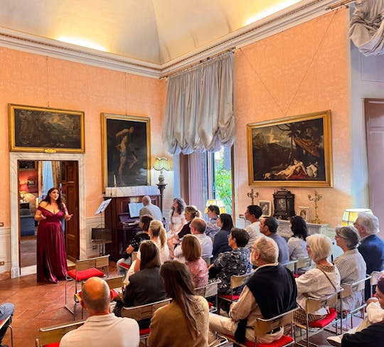 Visita guiada à Galeria Doria Pamphilj e aos aposentos secretos, com concerto