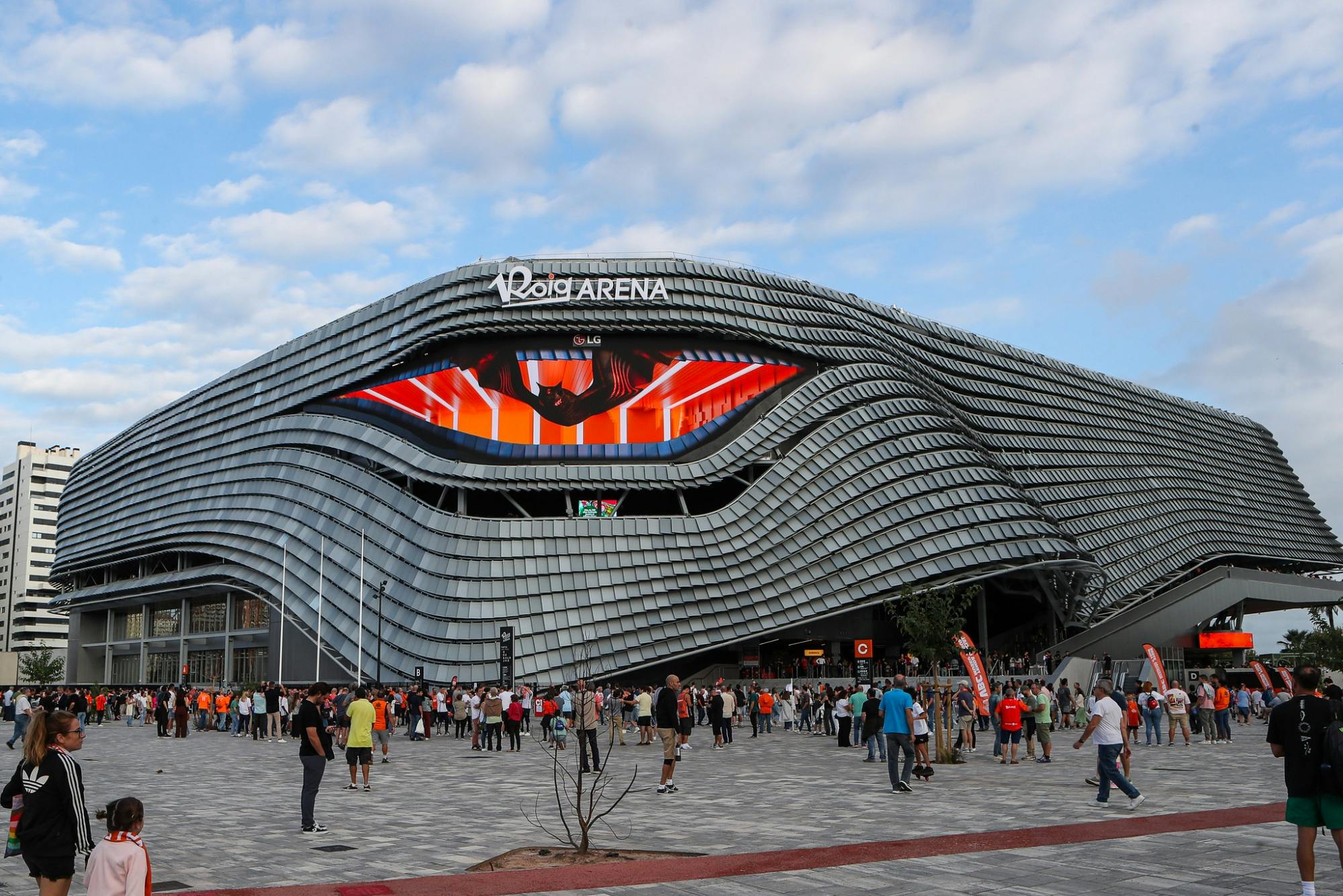 Valencia Basket and museum tour