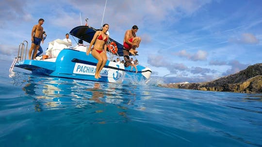 Excursiones exclusivas en barco con Pachira desde Fornells sin transfer