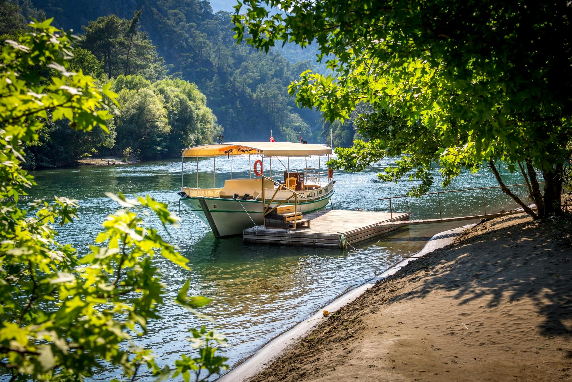 Secret Valley boat tour