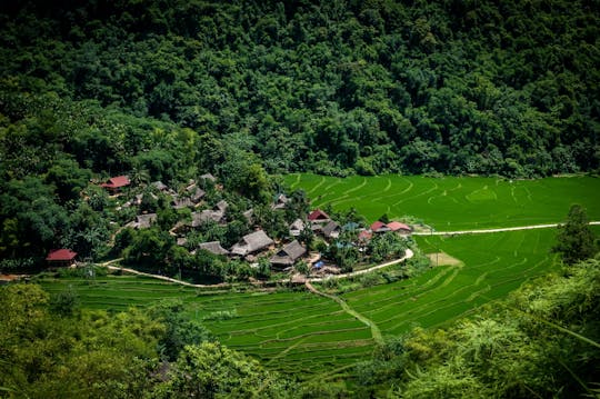 Two-day Pù Luông with terraced rice fields and bamboo rafting