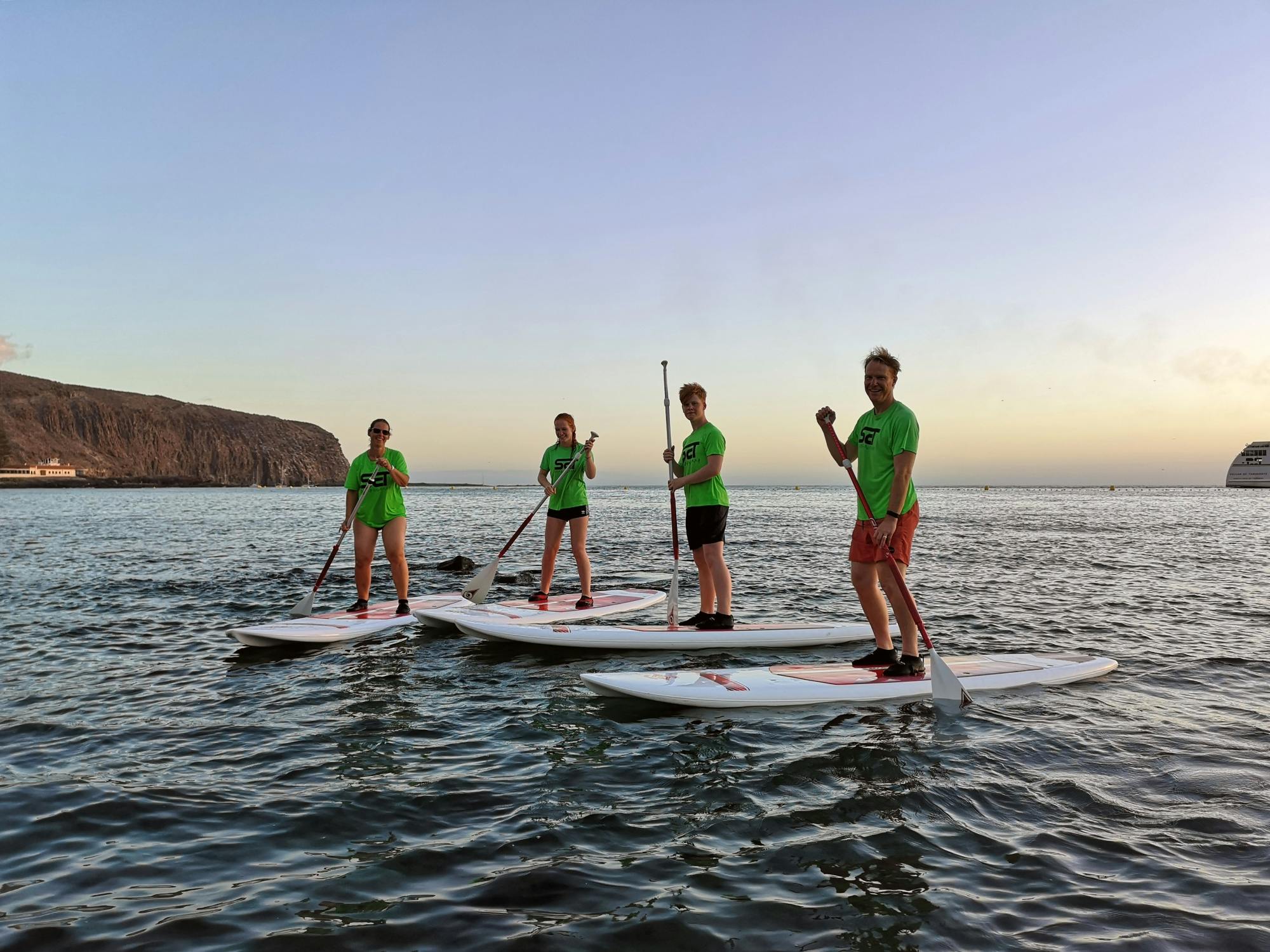 Stand-up paddle private lesson two-hours for two people