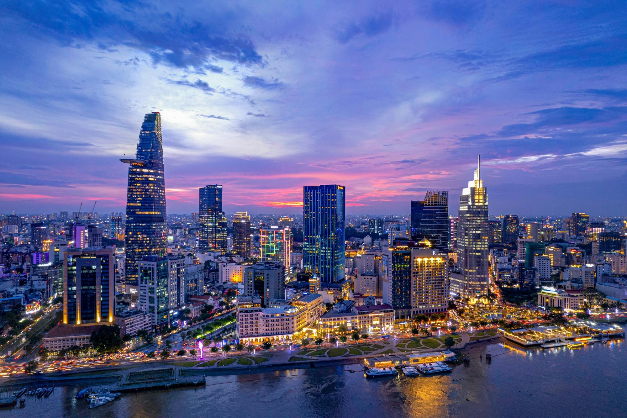 Ho Chi Minh City guided double-decker sightseeing bus tour
