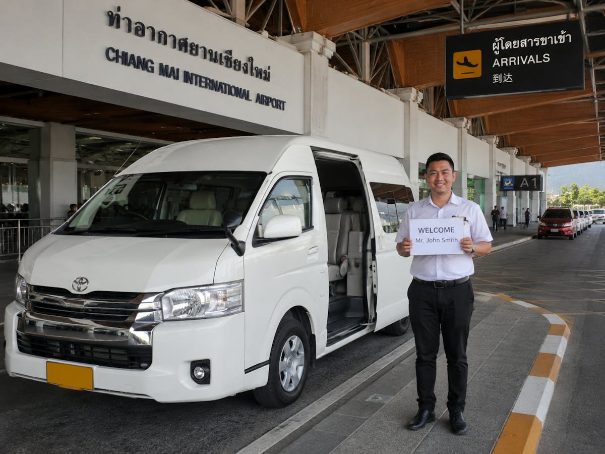 Privé-luchthaventransfer per minibus in Chiang Mai