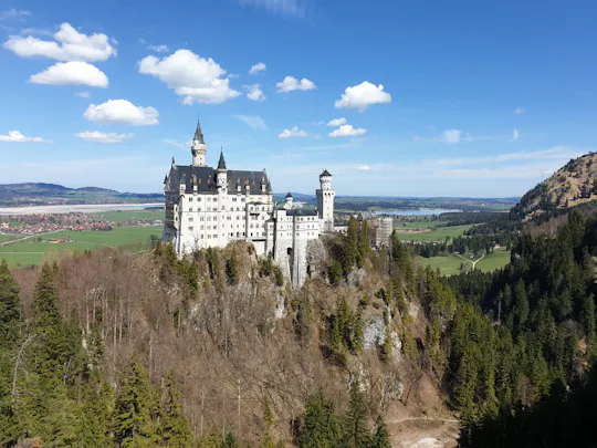 Neuschwanstein Castle small-group guided tour from Munich by train