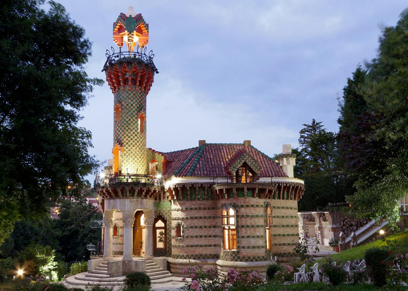 Tour von Bilbao nach Capricho de Gaudí, Santillana del Mar und Santander