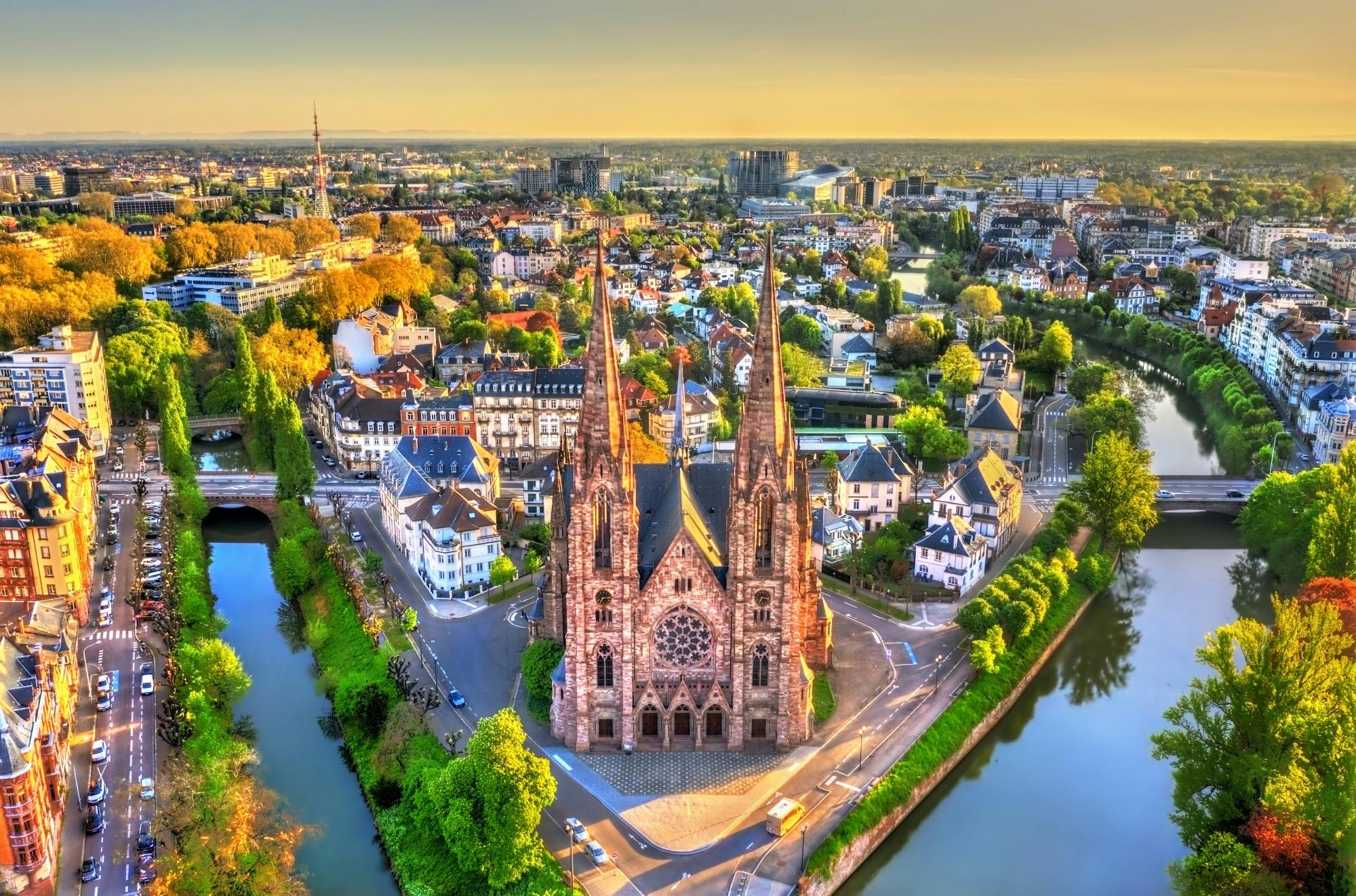 Self-guided in app e-scavenger hunt in Strasbourg