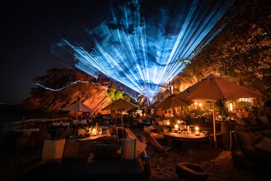 Fête sur la plage de Majahuitas