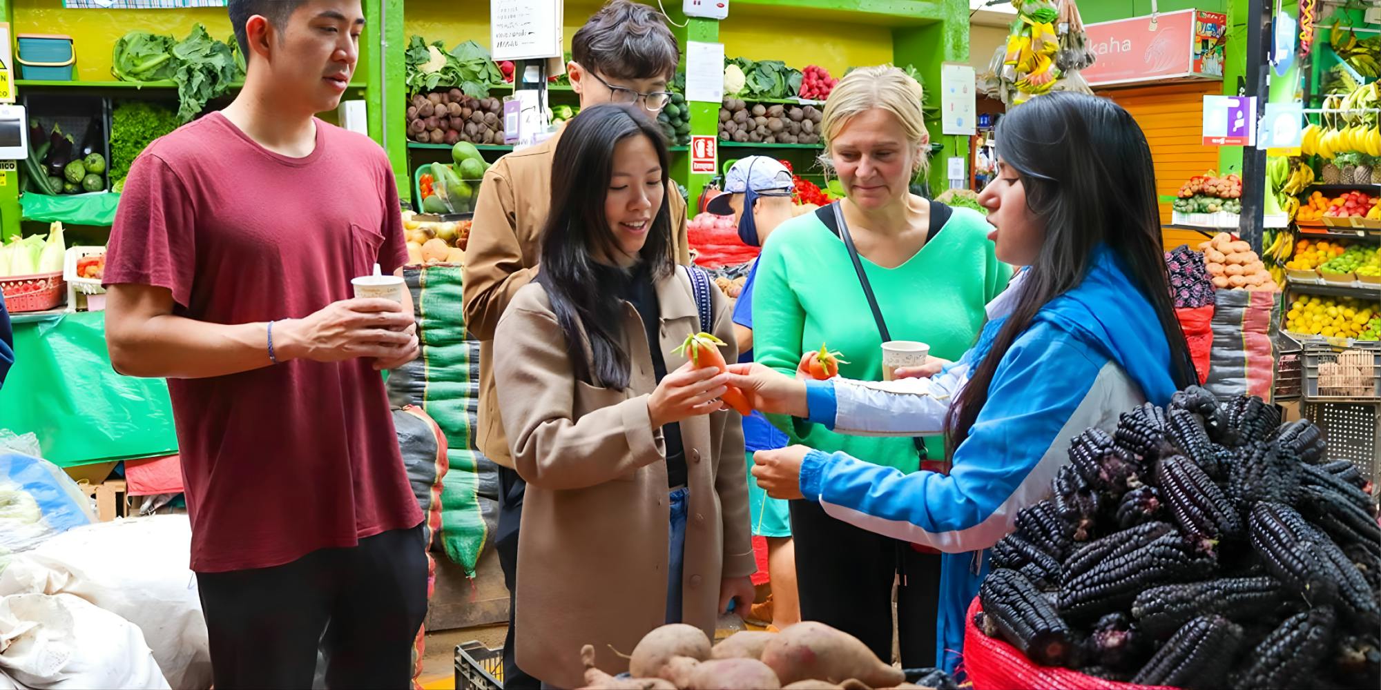 Kulinarische Tour über den Markt von Lima mit Chinatown und Verkostungen lokaler Spezialitäten