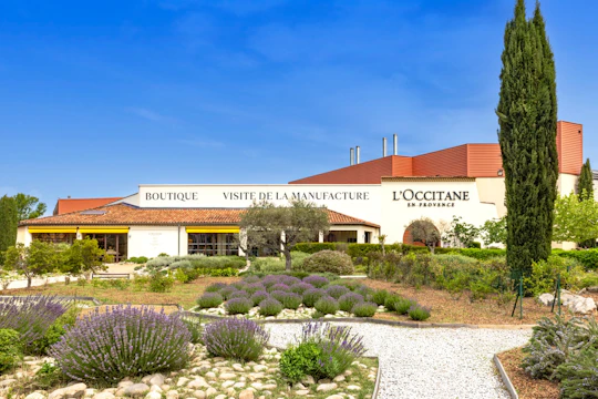 Guided tour of the factory and boutique at L'OCCITANE en Provence