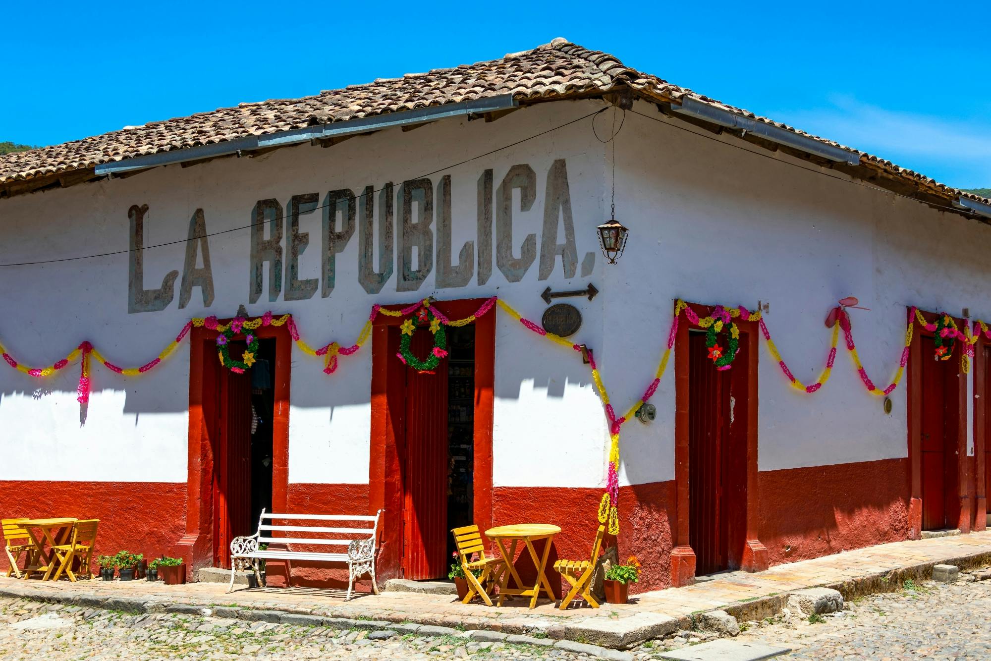 San Sebastian del Oeste Tour