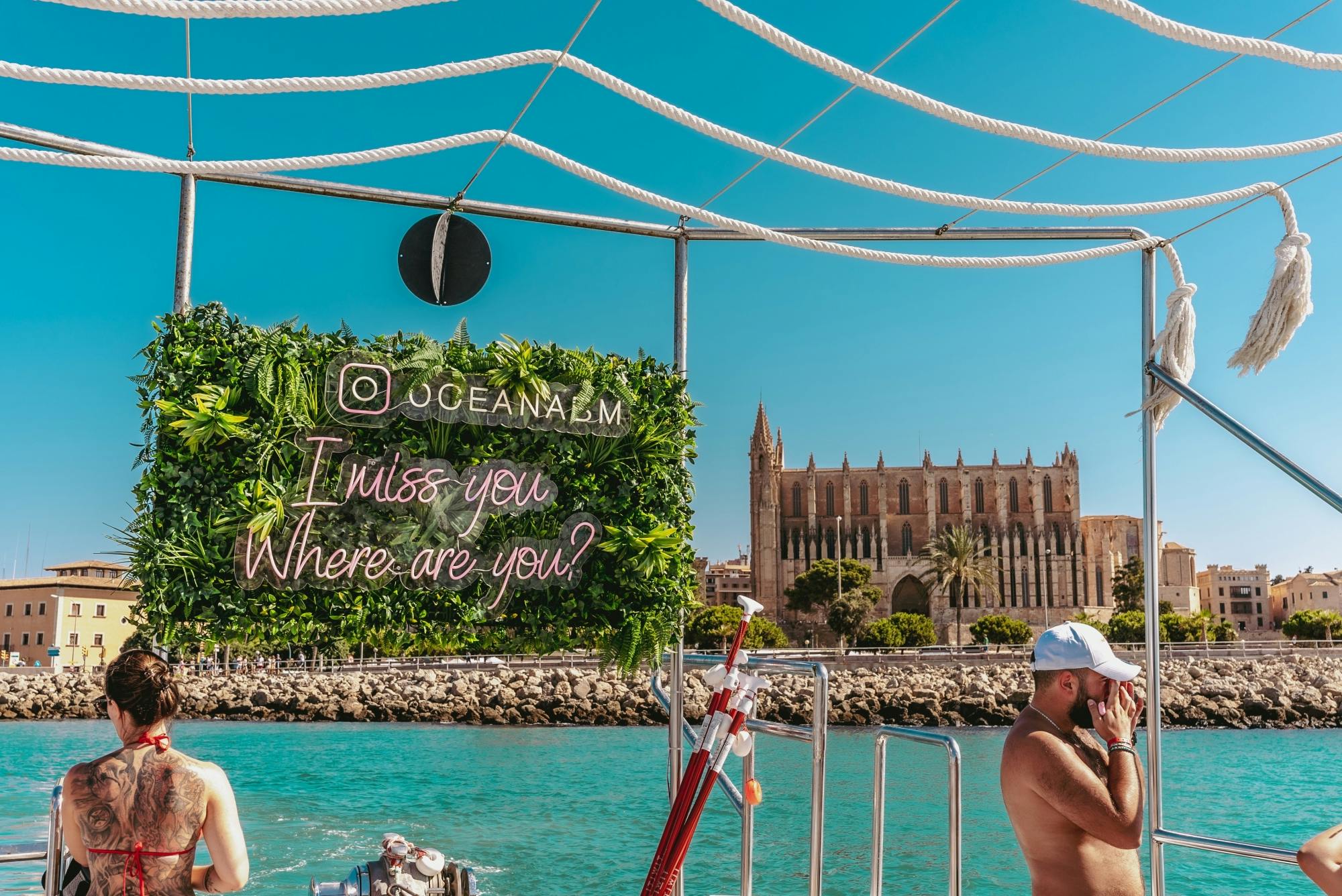 Oceana experience boat trip
