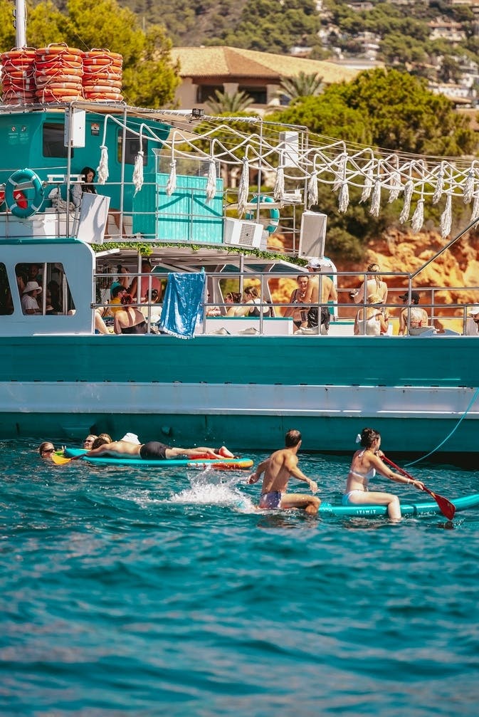 Oceana experience boat trip