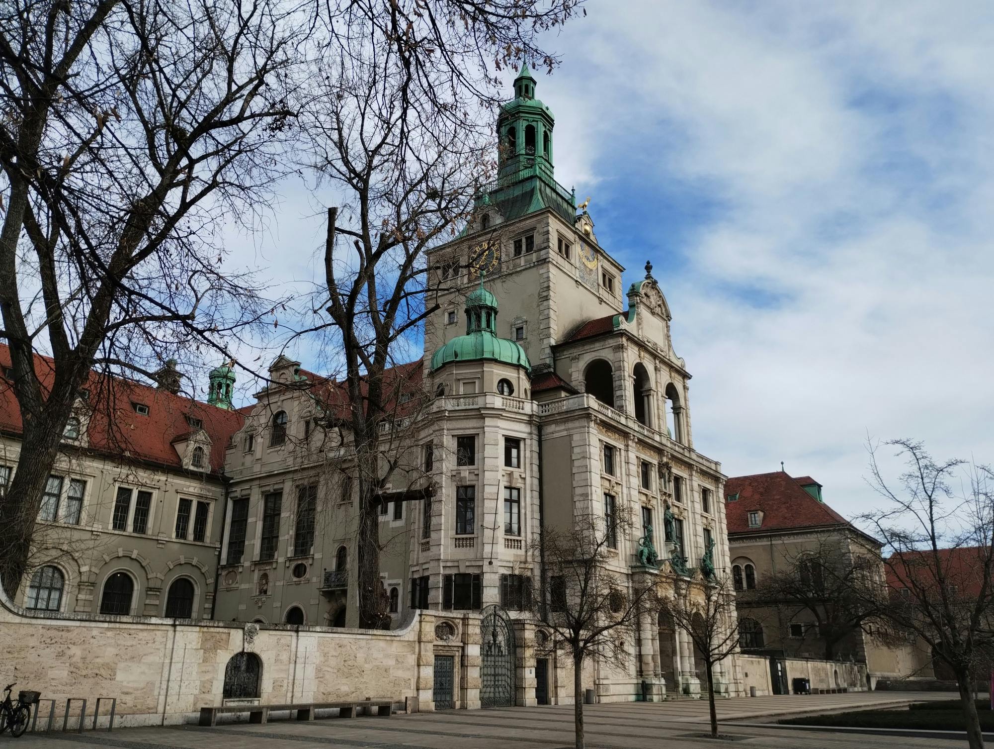 Tourguide durch das Bayerische Nationalmuseum mit einem Experten