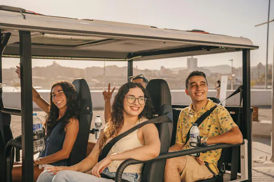 Passeio de tuk-tuk em Málaga com degustação de cozinha local