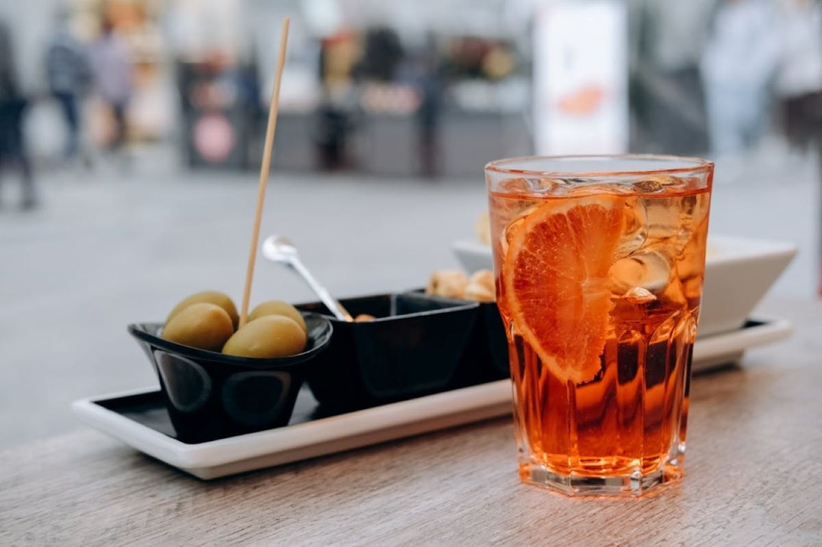 Begeleide avondtour van Milaan met aperitief, tramrit en dessert