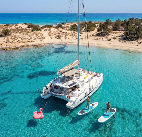 Crociera pomeridiana in catamarano all'isola di Chrissi con cena