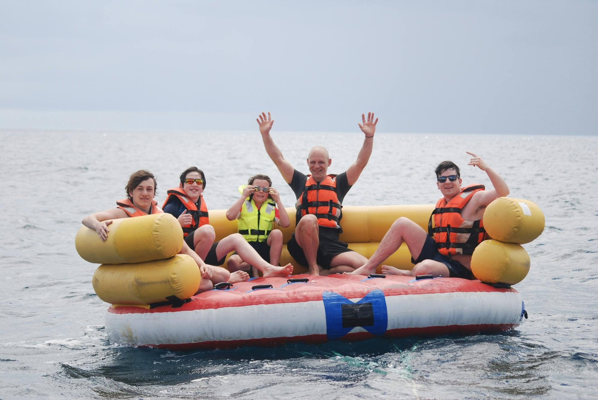 Crazy Combo - Bateau-banane et balade en beignet