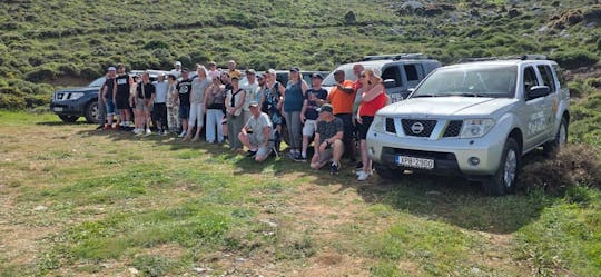 Tour dell'altopiano di Lasithi con degustazioni cretesi e lezione di ceramica