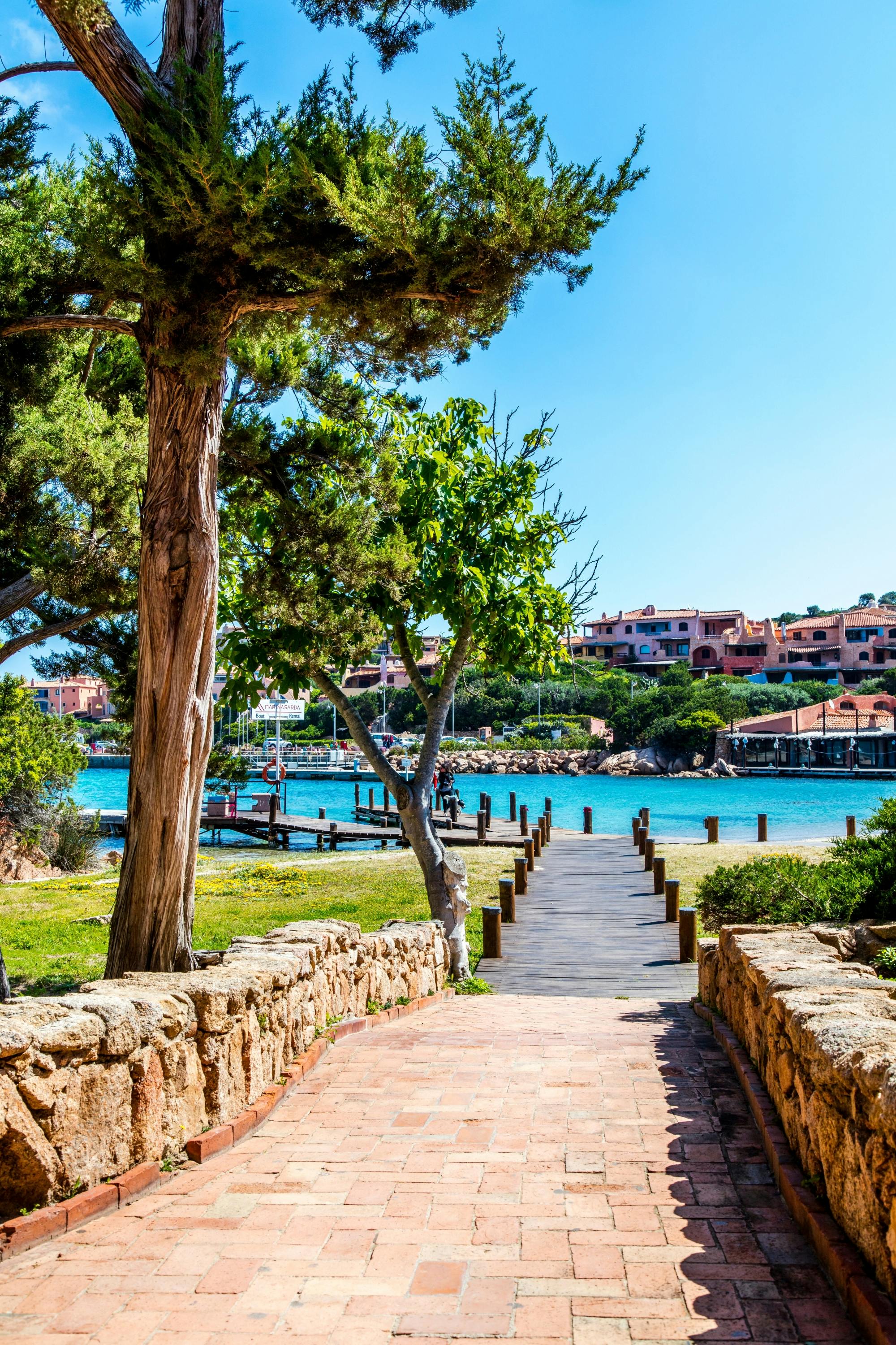 Guided tour of Costa Smeralda and San Pantaleo from Baia Sardinia
